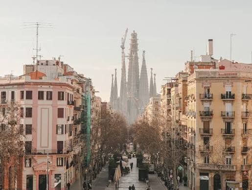 Barcelona: Biography of a City